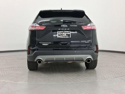 Used 2024 Ford Edge Titanium image 10