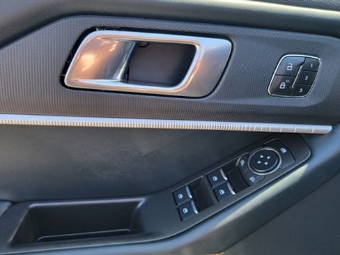 Used 2026 Ford Explorer Tremor w/ Tremor Convenience Package AWD/4WD image 21