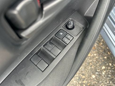 Used 2025 Toyota Corolla LE FWD image 11