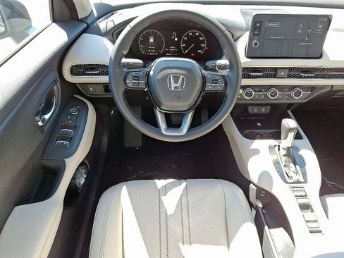 Used 2027 Honda HR-V EX-L image 7