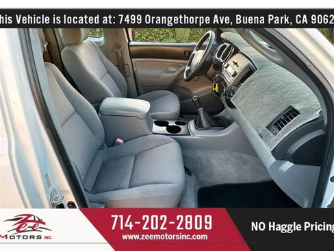 Used 2005 Toyota Tacoma PreRunner RWD image 17
