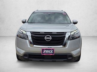 Used 2025 Nissan Pathfinder SV FWD video 2