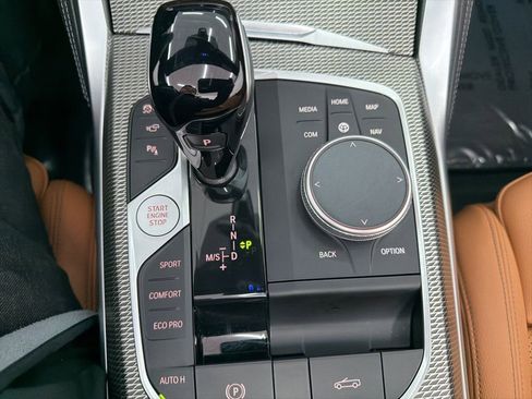 Used 2023 BMW M440i Convertible w/ Premium Package image 29