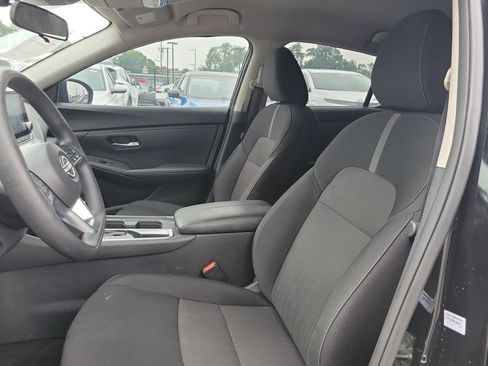 Used 2025 Nissan Sentra SV FWD image 13