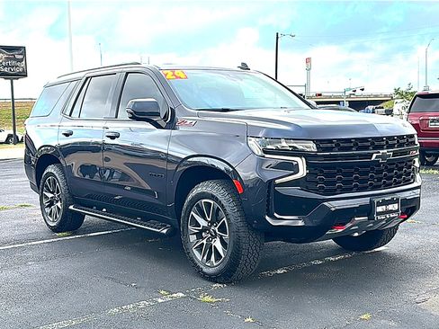 Used 2024 Chevrolet Tahoe Z71 w/ Luxury Package AWD/4WD image 10