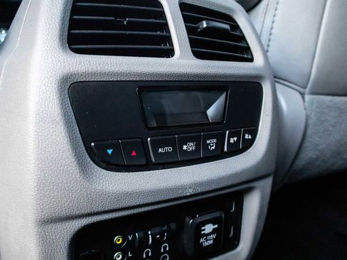 Used 2017 Honda Pilot Touring image 23