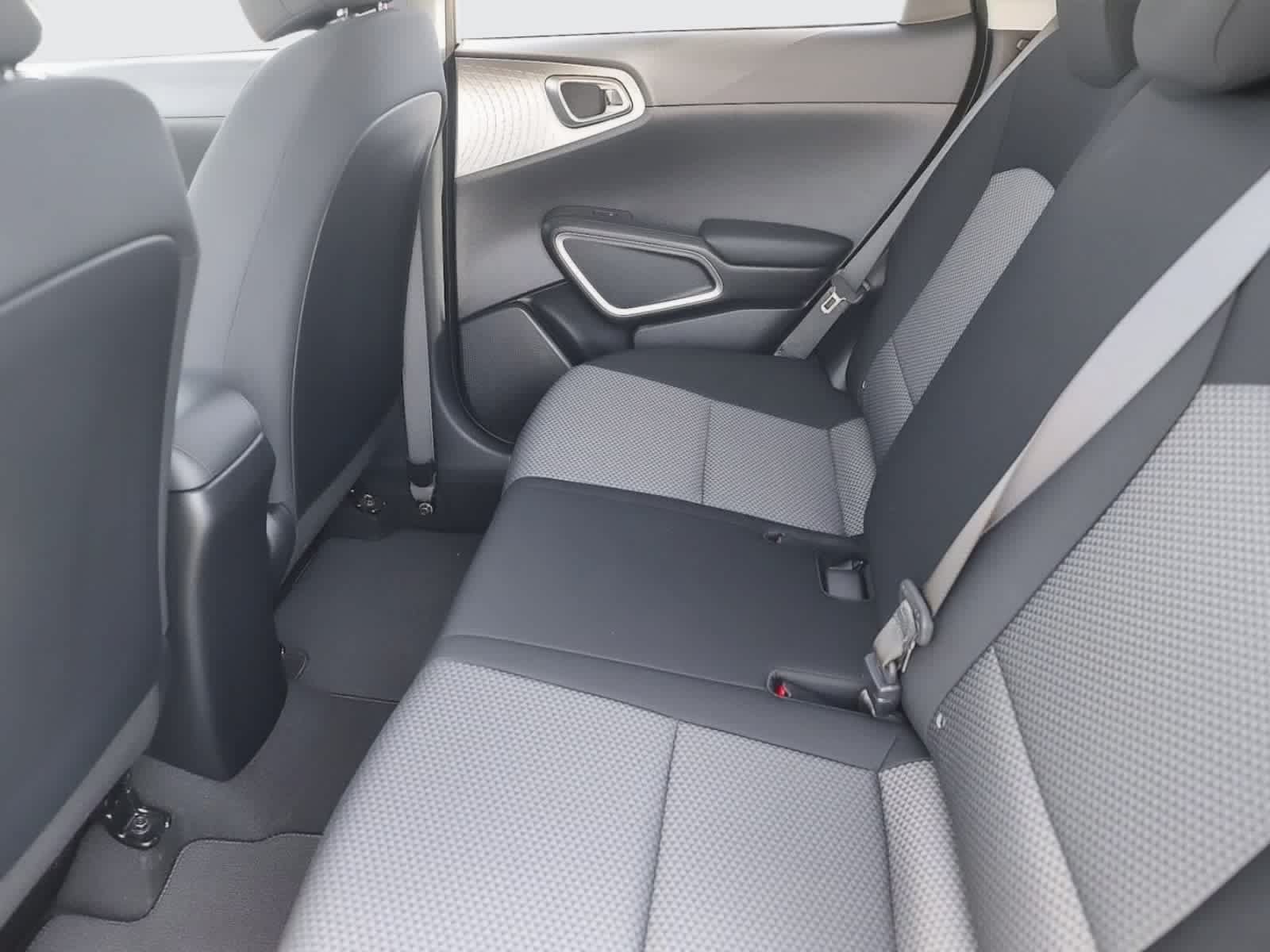 Used 2023 Kia Soul LX FWD image 21