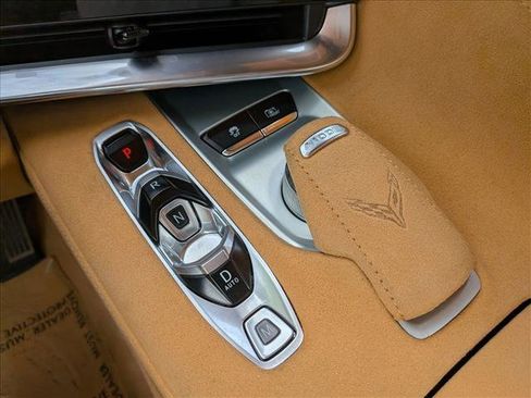 Used 2024 Chevrolet Corvette Z06 RWD image 15