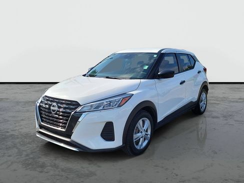 Used 2024 Nissan Kicks S FWD image 5