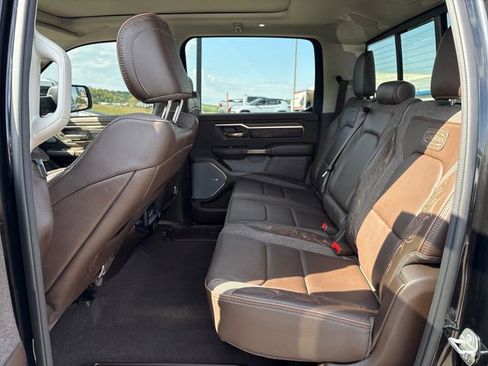 Used 2025 RAM 1500 Limited AWD/4WD image 21