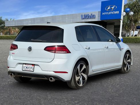 Used 2019 Volkswagen GTI SE FWD image 3