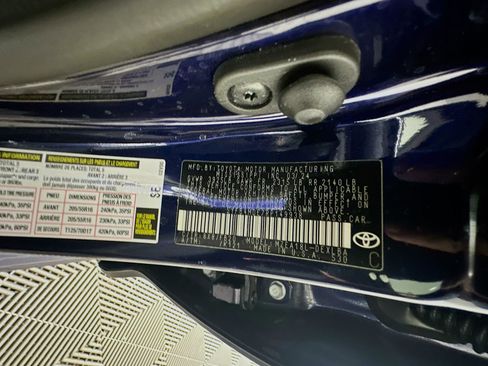 Used 2024 Toyota Corolla LE FWD image 12