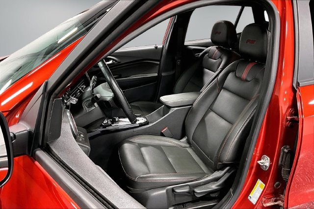 Used 2024 Chevrolet Trax RS w/ Sunroof Package FWD image 20