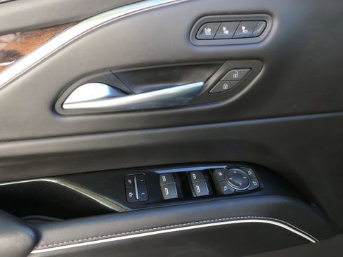 Certified 2023 Cadillac Escalade ESV Sport Platinum w/ Heavy-Duty Trailer Package image 15