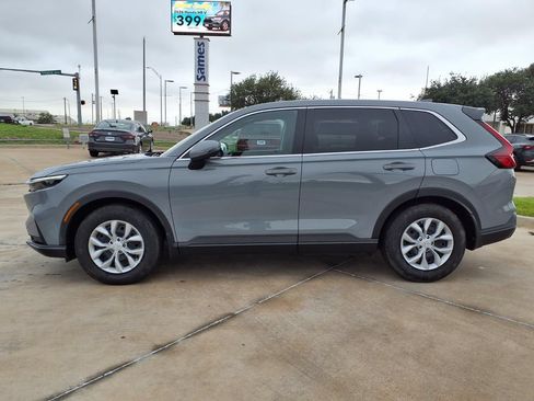 Certified 2025 Honda CR-V LX image 4