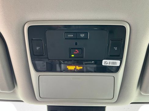 Used 2025 Toyota Grand Highlander FWD image 18