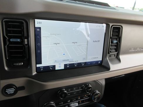 Used 2024 Ford Bronco Wildtrak AWD/4WD image 26