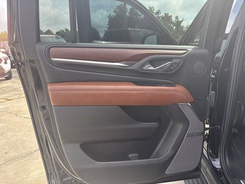 Used 2024 GMC Yukon XL Denali Ultimate image 23