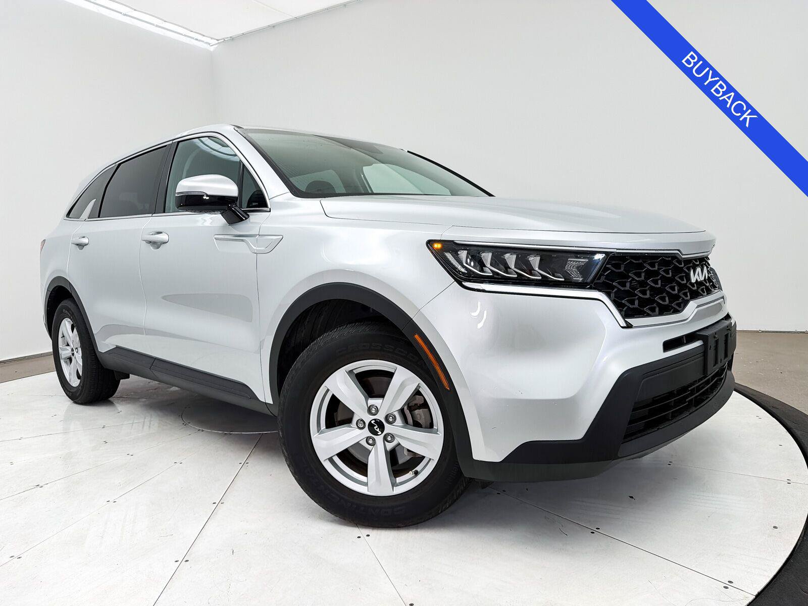 Used 2022 Kia Sorento LX FWD image 1