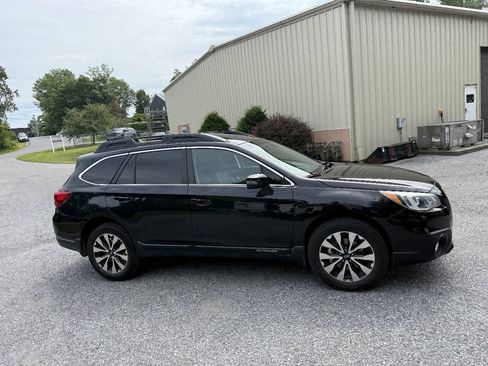 Used 2017 Subaru Outback 3.6R Limited AWD/4WD image 5