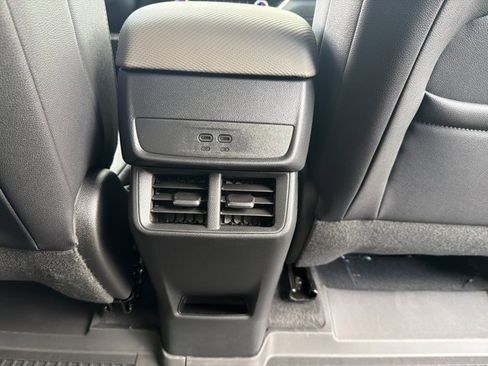 New 2026 Chevrolet Equinox LT w/ Convenience Package II image 26