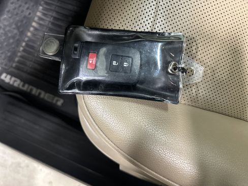 Used 2020 Toyota 4Runner Limited image 36