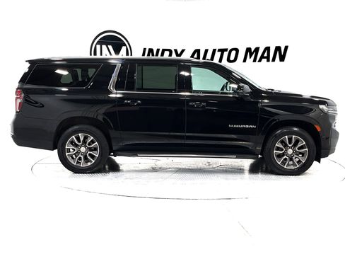 Used 2021 Chevrolet Suburban LT w/ LT Signature Package AWD/4WD image 3