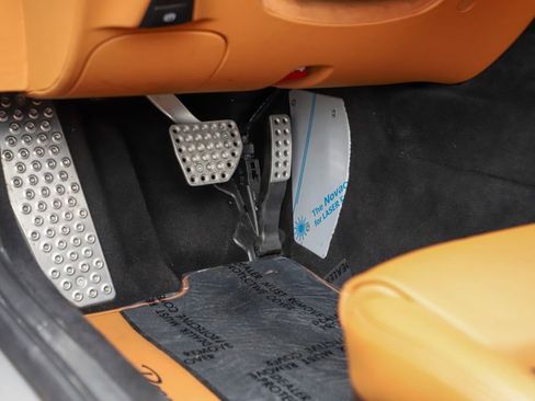 Certified 2022 Ferrari Roma image 30