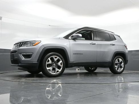 Used 2018 Jeep Compass Limited AWD/4WD image 43
