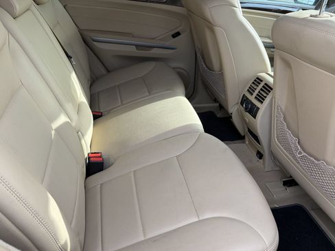 Used 2011 Mercedes-Benz ML 350 2WD image 9