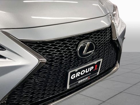 Used 2022 Lexus ES 250 F Sport w/ Accessory Package AWD/4WD image 30