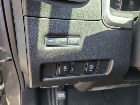 Used 2024 Nissan Murano SV FWD image 22