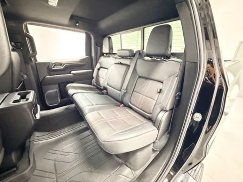 Certified 2023 Chevrolet Silverado 1500 High Country w/ High Country Premium Package AWD/4WD image 24