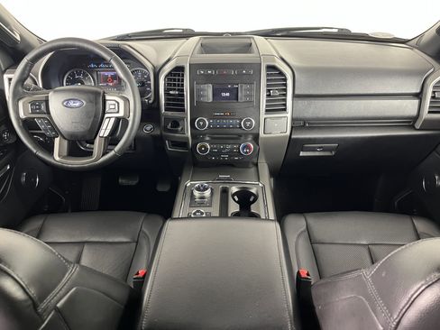 Used 2018 Ford Expedition XLT w/ Equipment Group 201A AWD/4WD image 10