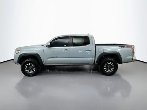 Used 2021 Toyota Tacoma TRD Off-Road AWD/4WD image 4
