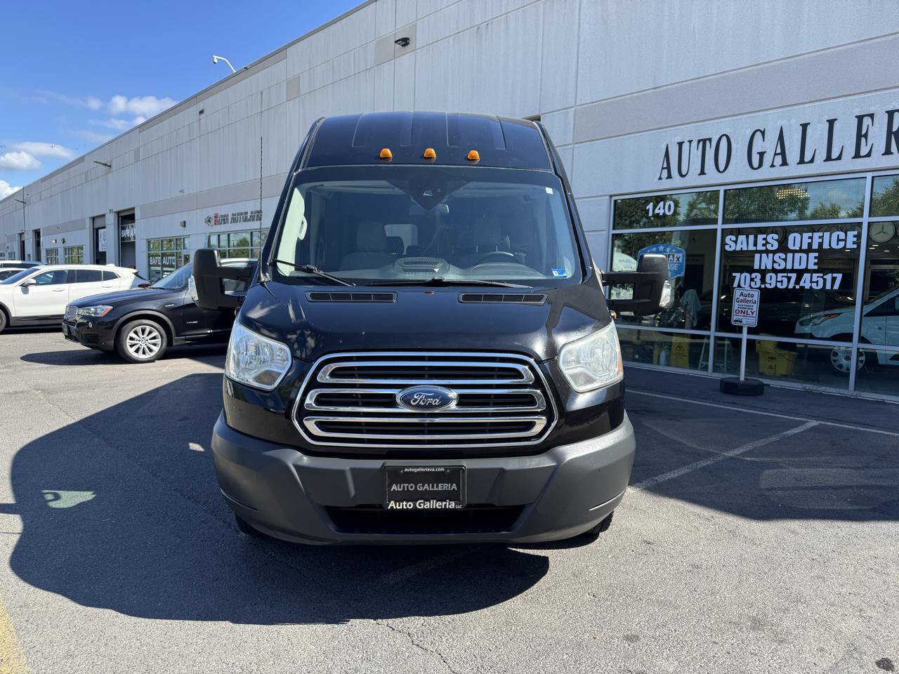 Used 2016 Ford Transit 350 XLT RWD image 4