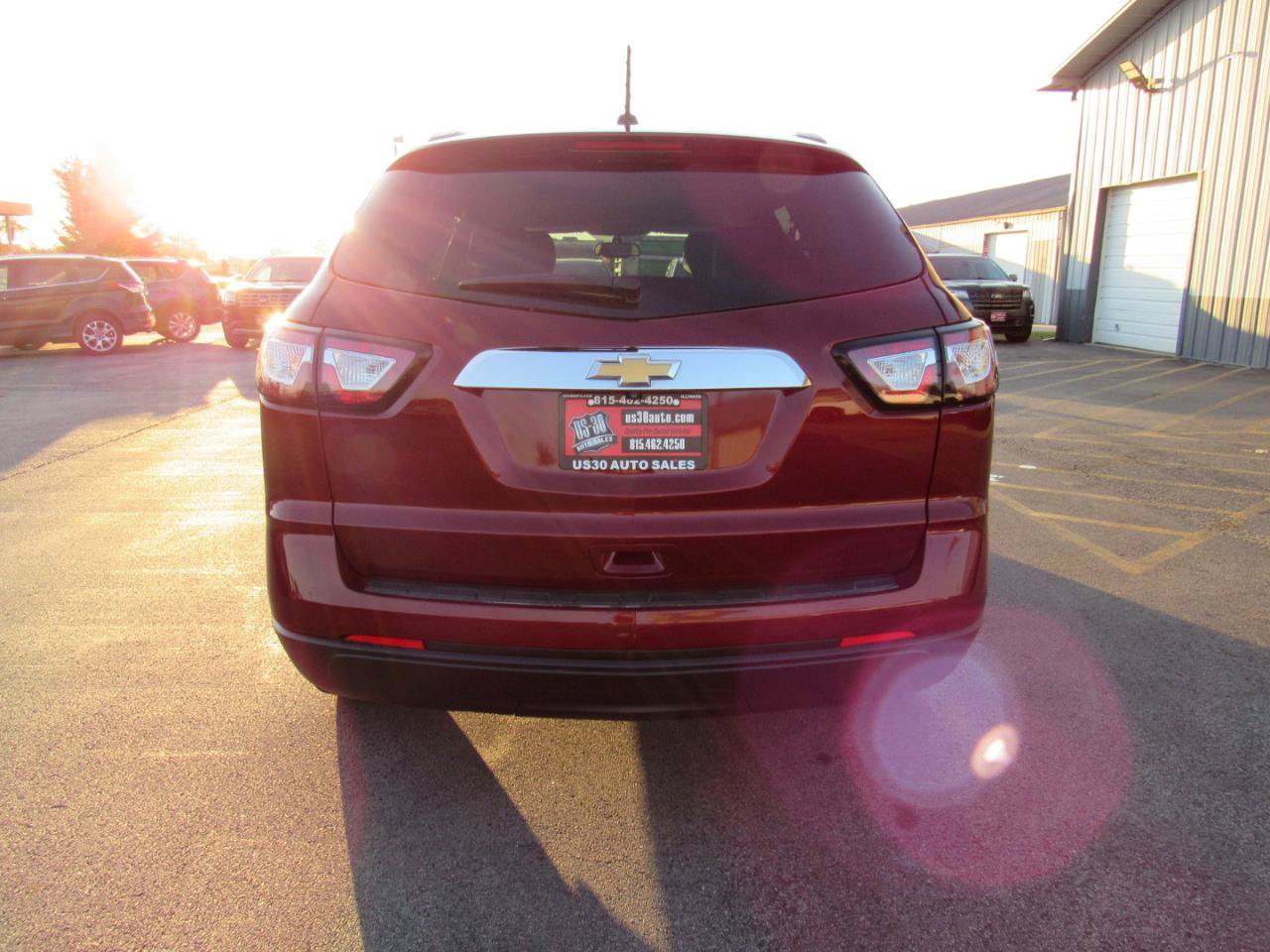 Used 2017 Chevrolet Traverse LT w/ Style and Technology Package AWD/4WD image 5