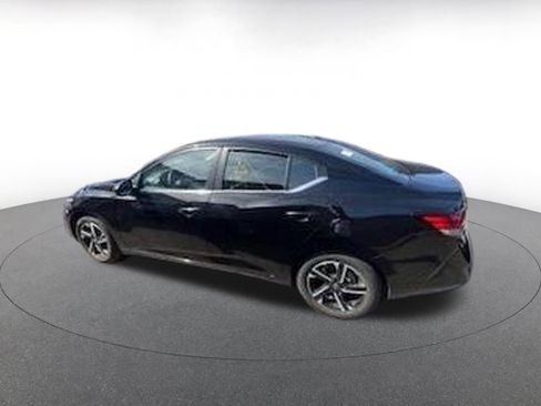 Used 2025 Nissan Sentra SV image 5