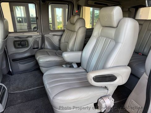 Used 2013 GMC Savana 1500 image 10