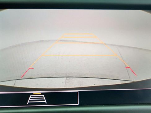 Used 2023 Chevrolet Equinox LS image 32