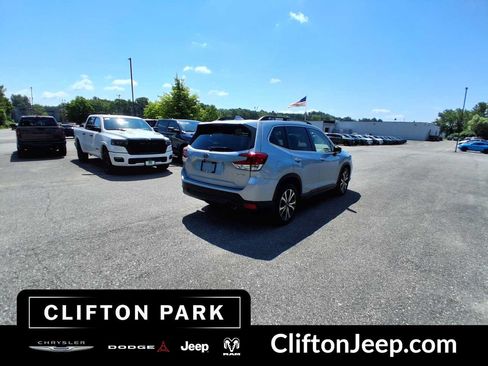 Used 2020 Subaru Forester Limited AWD/4WD image 4