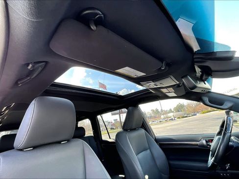 Used 2023 Lexus GX 460 Premium image 13