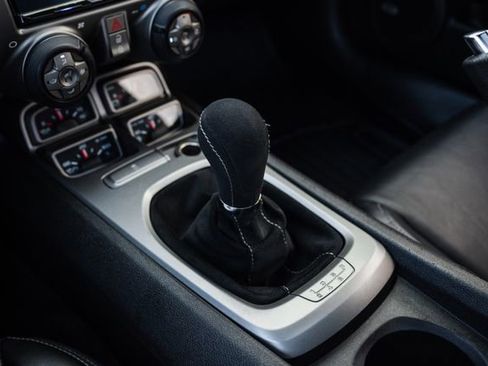 Used 2013 Chevrolet Camaro SS w/ SS Performance Package RWD image 12
