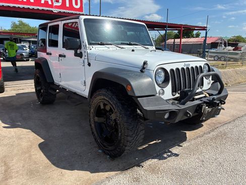 Used 2015 Jeep Wrangler Unlimited Sport w/ Quick Order Package 24S AWD/4WD image 14