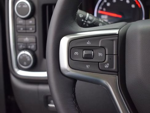 Used 2021 Chevrolet Silverado 1500 LT AWD/4WD image 31