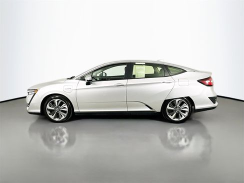 Used 2018 Honda Clarity Plug-In Hybrid image 4