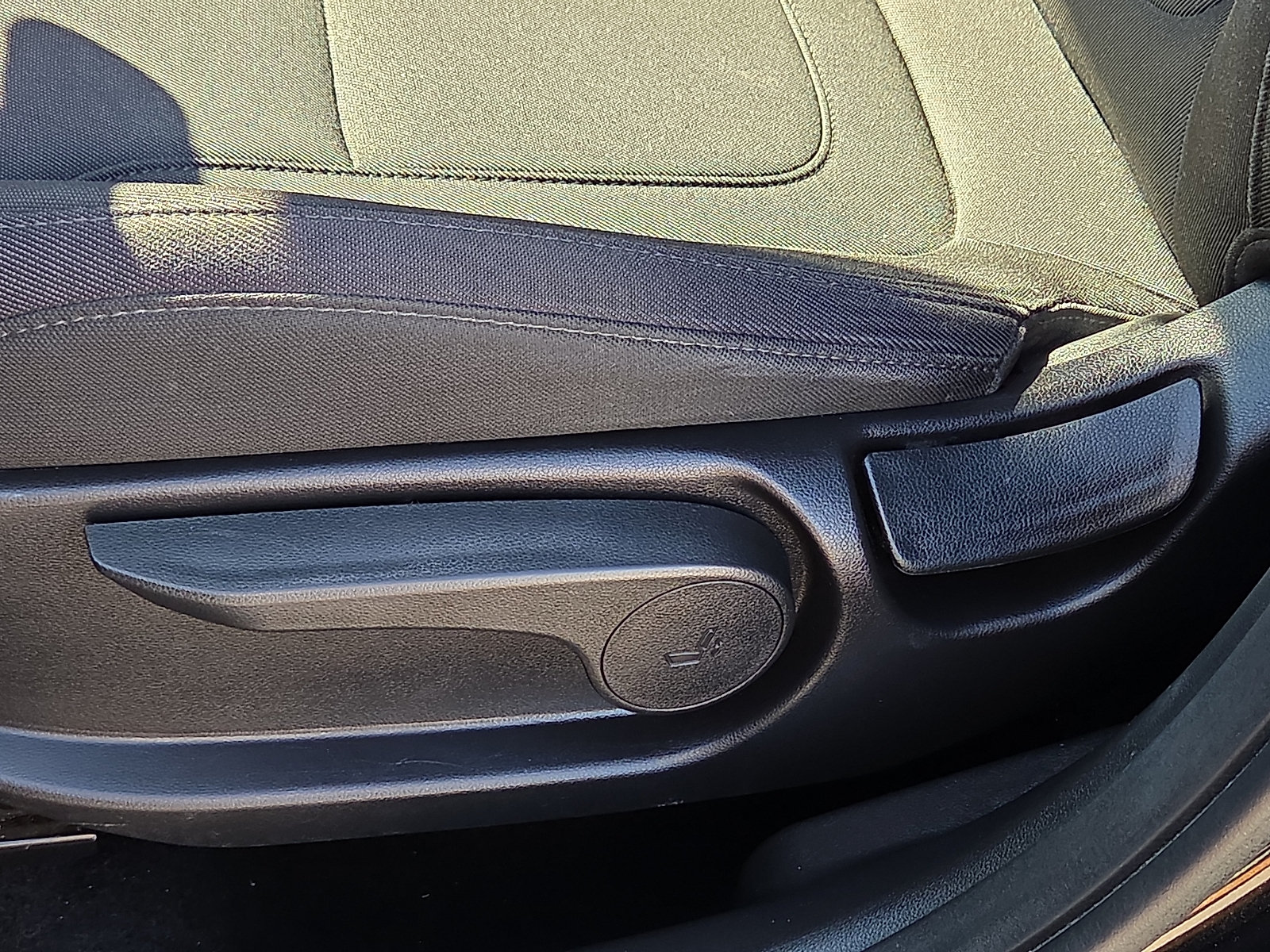 Used 2025 Hyundai Tucson SE FWD image 14