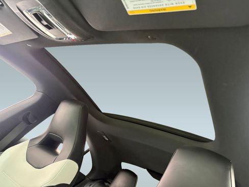 Certified 2022 Mercedes-Benz CLA 35 AMG 4MATIC image 30