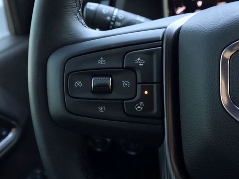 Used 2026 GMC Sierra 3500 Denali Ultimate w/ LPO, Black Badging Package image 20