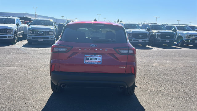 Certified 2025 Ford Escape ST-Line Select AWD/4WD image 4